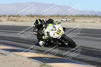 media/Nov-01-2025-CVMA (Sat) [[fc0f7531b8]]/Race 11-Amateur Supersport Open/